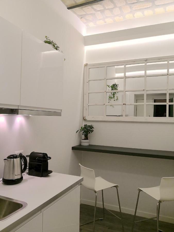 Luxury Rooms Near Colosseum Rome Exterior photo